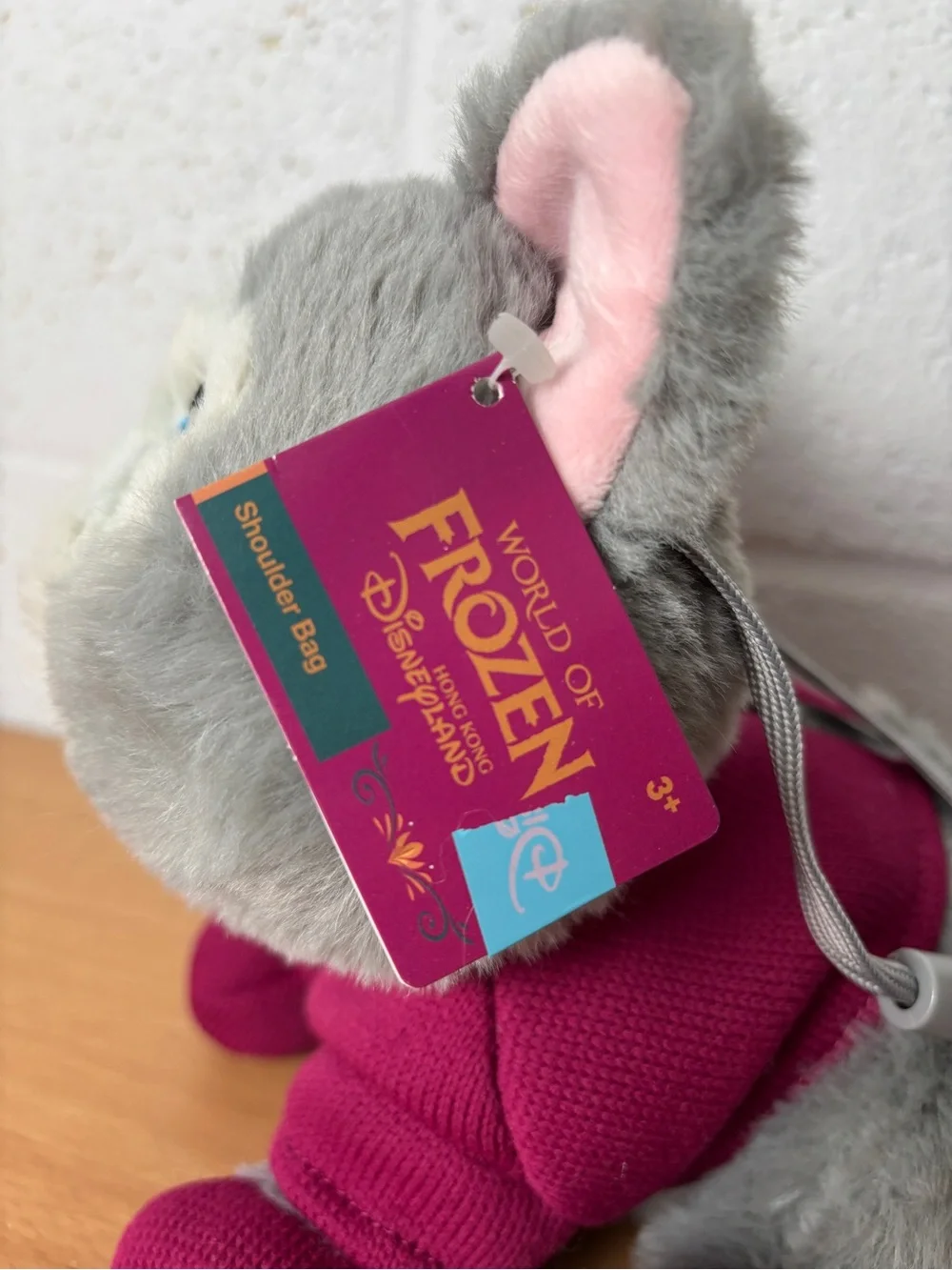 HK Disneyland World of Frozen Plush Warm Heart Kitten Shoulder Bag